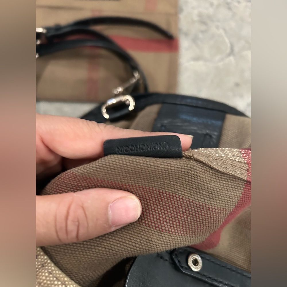 Burberry House Check Bag - Picture 6 of 10